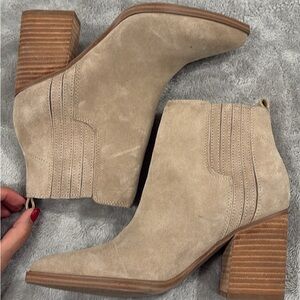 Marc Fisher Brown Ankle Boots size 6.5